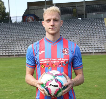 Regionallioga West, season 2022 2023, photo session Wuppertaler SV, 31 08 2022 Tobias Peitz Wuppertaler SV portrait with ball