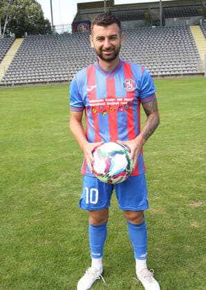 Regionallioga West, season 2022 2023, photo session Wuppertaler SV, 31 08 2022 Kevin Rodrigues Pires Wuppertaler SV portrait with ball