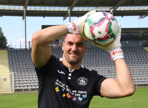 Regionallioga West, season 2022 2023, photo session Wuppertaler SV, 31 08 2022 Sebastian Patzler Wuppertaler SV portrait with ball