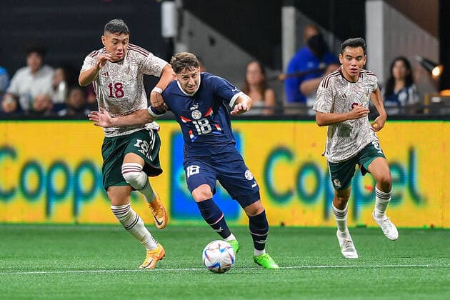 Football, Mexico - Paraguay