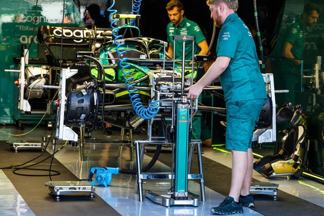 Aston Martin F1 Team AMR22, mechanical detail in the garage, box, during the Formula 1 Heineken Dutch Grand Prix 2022, 15th round of the 2022 FIA Formula One World Championship, WM, Weltmeisterschaft from September 2 to 4, 2022 on the Zandvoort Circuit, in Netherlands, Belgium - F1 - DUTCH GRAND PRIX 2022 DPPI Panoramic  20220901_G00D8496