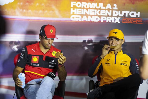 SAINZ Carlos (spa), Scuderia Ferrari F1-75, NORRIS Lando (gbr), McLaren F1 Team MCL36, portrait, press conference, PK, Pressekonferenz during the Formula 1 Heineken Dutch Grand Prix 2022, 15th round of the 2022 FIA Formula One World Championship, WM, Weltmeisterschaft from September 2 to 4, 2022 on the Zandvoort Circuit, in Netherlands, Belgium - F1 - DUTCH GRAND PRIX 2022 DPPI Panoramic 00122035_AV6_4168.JPG_