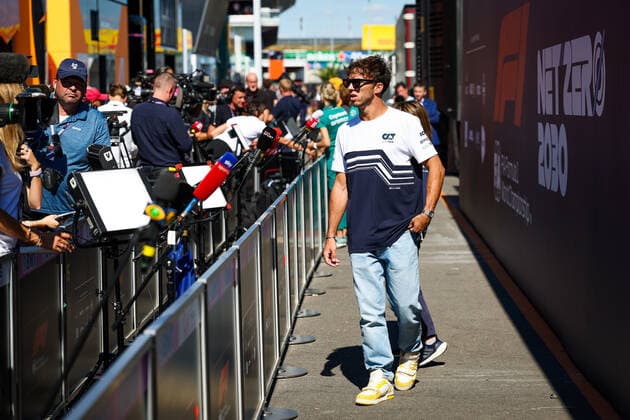 GASLY Pierre (fra), Scuderia AlphaTauri AT03, wearing Louis Vuitton shoes during the Formula 1 Heineken Dutch Grand Prix 2022, 15th round of the 2022 FIA Formula One World Championship, WM, Weltmeisterschaft from September 2 to 4, 2022 on the Zandvoort Circuit, in Netherlands, Belgium - F1 - DUTCH GRAND PRIX 2022 DPPI Panoramic  20220901_G00D9046