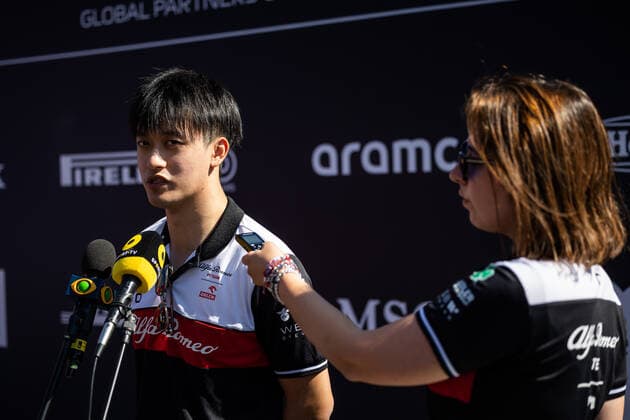 ZHOU Guanyu (chi), Alfa Romeo F1 Team ORLEN C42, portrait media pen during the Formula 1 Heineken Dutch Grand Prix 2022, 15th round of the 2022 FIA Formula One World Championship, WM, Weltmeisterschaft from September 2 to 4, 2022 on the Zandvoort Circuit, in Netherlands, Belgium - F1 - DUTCH GRAND PRIX 2022 DPPI Panoramic  00122035_GH_14900