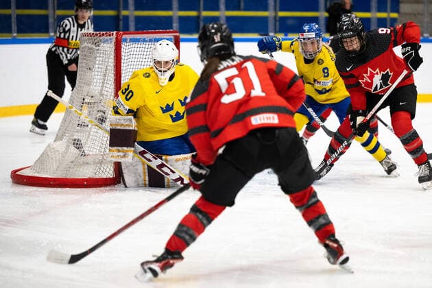 220901 Goaltender Emma Söderberg of Sweden during the 2022 IIHF Womens World Championship quarterfinal game between Canada and Sweden on September 1, 2022 in Herning Photo Johanna Lundberg BILDBYRAN code JL JL0299 bbeng ishockey ice hockey vm dam 2022 iihf womens world championship women vm ice hockey vm sweden sweden canada canada quarterfinal quarterfinal,  Copyright: JOHANNAxLUNDBERG BB220901JL046