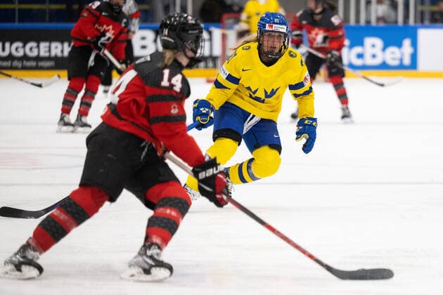 220901 Celine Tedenby of Sweden during the 2022 IIHF Womens World Championship quarterfinal game between Canada and Sweden on September 1, 2022 in Herning Photo Johanna Lundberg BILDBYRAN code JL JL0299 bbeng ice hockey ice hockey vm dam 2022 iihf womens world championship women vm ice hockey vm sweden sweden canada canada quarter final quarter final,  Copyright: JOHANNAxLUNDBERG BB220901JL050
