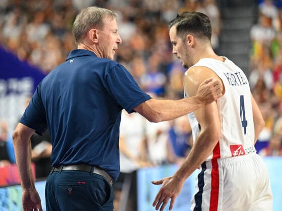 Vincent Collet Team France, Coach with Thomas Heurtel Team France, 04 France vs Germany, Basketball, European Championship 2022, Group Stage, Group B, Game B 1, 01 09 2022 France vs Germany, Basketball, European Championship 2022, Group Stage, Group B, Game B 1, 01 09 2022 Koeln Copyright: xThomasxHaeslerx EP_EER