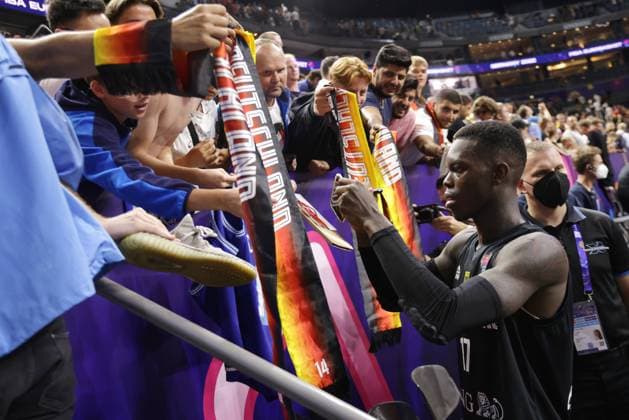 Dennis Schröder signs autographs for fans after the match Germany vs France European Basketball Championship 2022 , preliminary round in Cologne