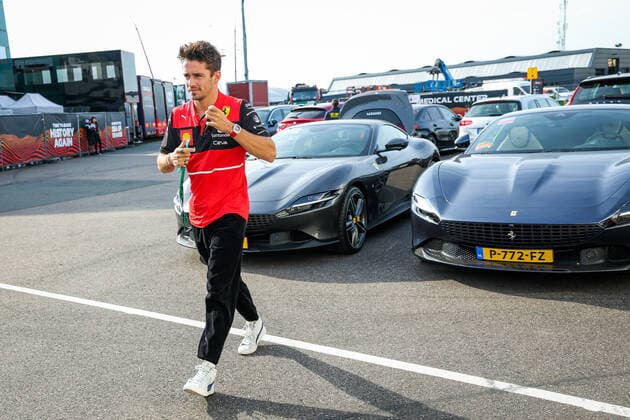 LECLERC Charles (mco), Scuderia Ferrari F1-75, portrait getting out of his Ferrari car during the Formula 1 Heineken Dutch Grand Prix 2022, 15th round of the 2022 FIA Formula One World Championship, WM, Weltmeisterschaft from September 2 to 4, 2022 on the Zandvoort Circuit, in Netherlands, Belgium - F1 - DUTCH GRAND PRIX 2022 DPPI Panoramic  20220902_GOOD9307