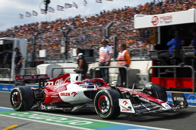 77 BOTTAS Valtteri (fin), Alfa Romeo F1 Team ORLEN C42, action during the Formula 1 Heineken Dutch Grand Prix 2022, 15th round of the 2022 FIA Formula One World Championship, WM, Weltmeisterschaft from September 2 to 4, 2022 on the Zandvoort Circuit, in Netherlands, Belgium - F1 - DUTCH GRAND PRIX 2022 DPPI Panoramic  00122035_G00D9488.JPG_