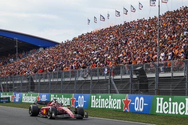 16 LECLERC Charles (mco), Scuderia Ferrari F1-75, action during the Formula 1 Heineken Dutch Grand Prix 2022, 15th round of the 2022 FIA Formula One World Championship, WM, Weltmeisterschaft from September 2 to 4, 2022 on the Zandvoort Circuit, in Netherlands, Belgium - F1 - DUTCH GRAND PRIX 2022 DPPI Panoramic  00122035_G00D9577.JPG_