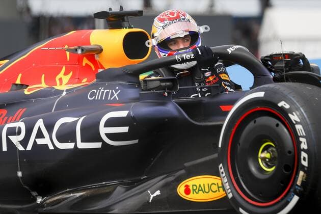 ZANDVOORT Max Verstappen Oracle Red Bull Racing in his car after stalling during the 1st free practice session ahead of the F1 Grand Prix of the Netherlands at Circuit van Zandvoort on September 2, 2022 in Zandvoort, Netherlands ANP SEM VAN DER WAL F1 Grand Prix of The Netherlands Practice 1 2022 xVIxANPxSportx xxANPxIVx 453917803 originalFilename: 453917803.jpg