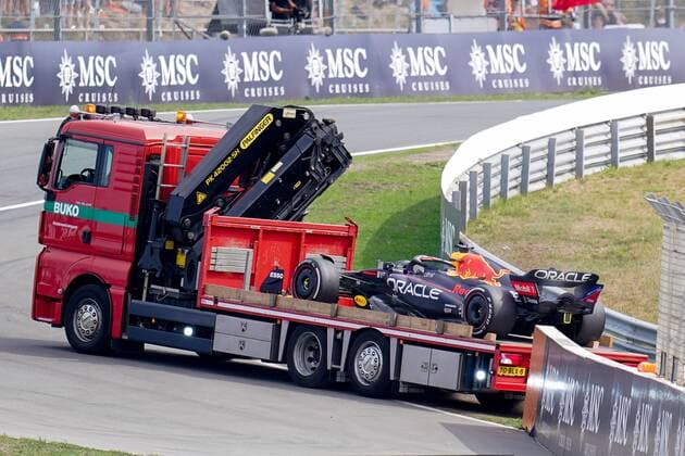 ZANDVOORT , 01-09-2022 , CM.com circuit zandvoort , Formula 1 Dutch Grand Prix 2022 - Friday , The car of Max Verstappen stopped during first training and was not able to drive anymore Formula 1 Dutch Grand Prix 2022 Friday  x18078230x Copyright: