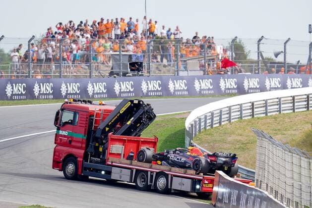ZANDVOORT , 01-09-2022 , CM.com circuit zandvoort , Formula 1 Dutch Grand Prix 2022 - Friday , The car of Max Verstappen stopped during first training and was not able to drive anymore Formula 1 Dutch Grand Prix 2022 Friday  x18078231x Copyright: