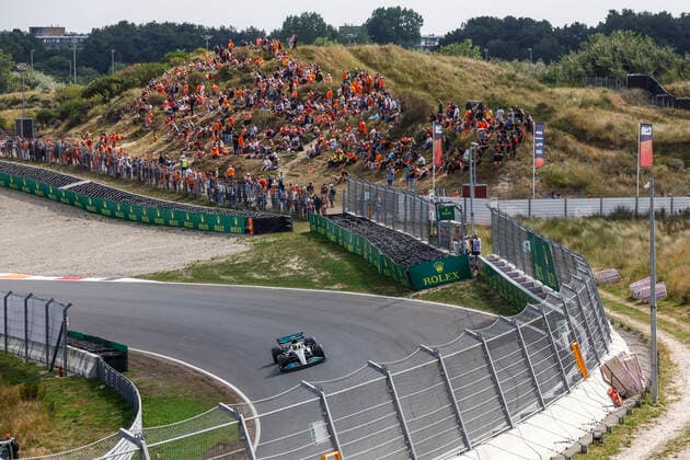 44 Lewis Hamilton GBR, Mercedes AMG Petronas F1 Team , F1 Grand Prix of the Netherlands at Circuit Zandvoort on September 2, 2022 in Zandvoort, Netherlands Photo by HOCH ZWEI Zandvoort Netherlands