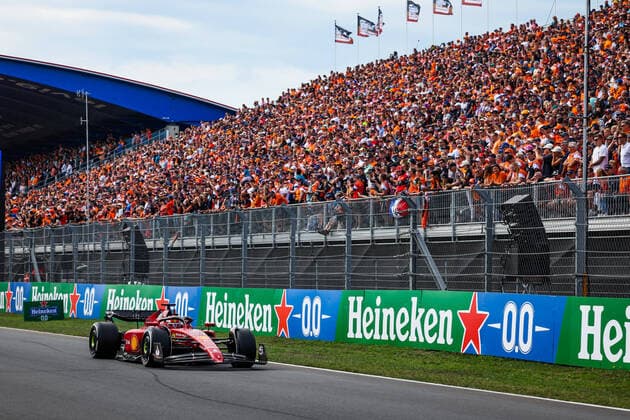 16 LECLERC Charles (mco), Scuderia Ferrari F1-75, action during the Formula 1 Heineken Dutch Grand Prix 2022, 15th round of the 2022 FIA Formula One World Championship, WM, Weltmeisterschaft from September 2 to 4, 2022 on the Zandvoort Circuit, in Netherlands, Belgium - F1 - DUTCH GRAND PRIX 2022 DPPI Panoramic  20220902_G00D9534