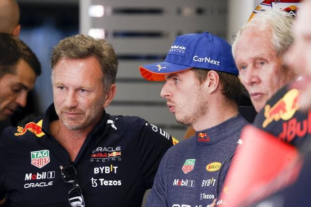 ZANDVOORT Max Verstappen Red Bull Racing talks in the paddock with team boss Christian Horner during the 2nd free practice session ahead of the F1 Grand Prix of the Netherlands at Circuit van Zandvoort on September 2, 2022 in Zandvoort, Netherlands ANP SEM VAN DER WAL F1 Grand Prix of The Netherlands Practice 2 2022 xVIxANPxSportx xxANPxIVx 453929830 originalFilename: 453929830.jpg