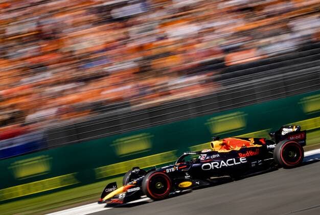 ZANDVOORT Max Verstappen 1 with the Oracle Red Bull Racing RB18 Honda during the 3rd free practice session ahead of the F1 Grand Prix of the Netherlands at Circuit van Zandvoort on September 3, 2022 in Zandvoort, Netherlands ANP SEM VAN DER WAL F1 Grand Prix of The Netherlands Practice 3 2022 xVIxANPxSportx xxANPxIVx 453976294 originalFilename: 453976294.jpg