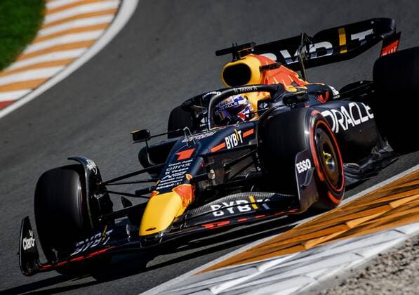ZANDVOORT Max Verstappen Red Bull Racing during the 3rd free practice session ahead of the F1 Grand Prix of the Netherlands at Circuit van Zandvoort on September 3, 2022 in Zandvoort, Netherlands ANP SEM VAN DER WAL F1 Grand Prix of The Netherlands Practice 3 2022 xVIxANPxSportx xxANPxIVx 453977075 originalFilename: 453977075.jpg
