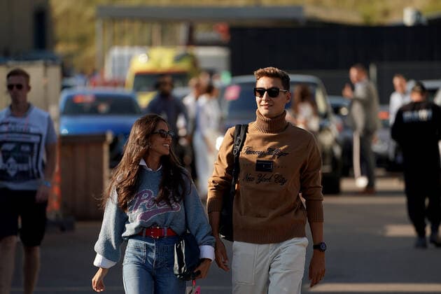 FORMULA 1 HEINEKEN DUTCH GRAND PRIX 2022 03 09 2022, Circuit Park Zandvoort, Zandvoort, FORMULA 1 HEINEKEN DUTCH GRAND PRIX 2022 , in the picture George Russell from Great Britain from Team Mercedes with girlfriend Carmen Montero in the paddock nordphotoxGmbHx xBratic nph00250