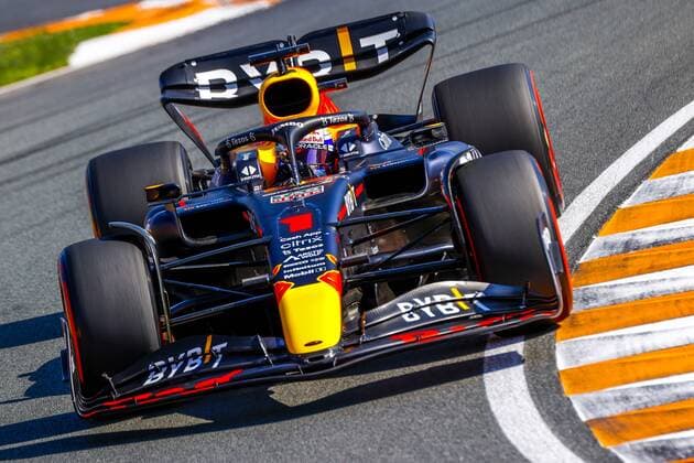ZANDVOORT Max Verstappen Oracle Red Bull Racing during qualifying ahead of the F1 Grand Prix of the Netherlands at Circuit Zandvoort on September 3, 2022 in Zandvoort, Netherlands ANP SEM VAN DER WAL F1 Grand Prix of The Netherlands Qualifying 2022 xVIxANPxSportx xxANPxIVx 453981712 originalFilename: 453981712.jpg