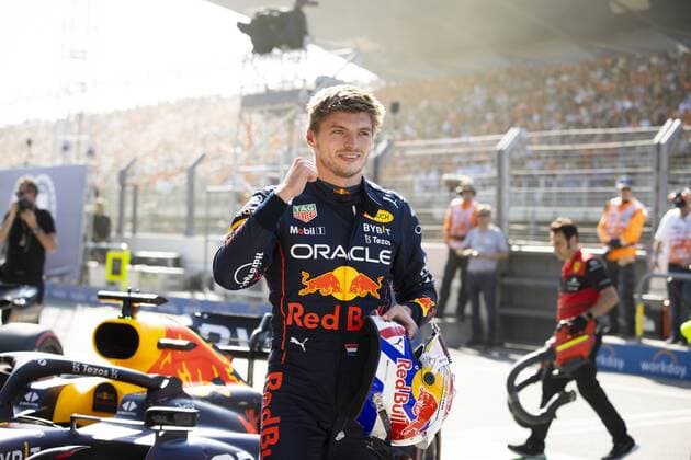 ZANDVOORT Max Verstappen Oracle Red Bull Racing celebrates his pole position after qualifying for the F1 Grand Prix of the Netherlands at Circuit van Zandvoort on September 3, 2022 in Zandvoort, Netherlands KOEN VAN WEEL F1 Grand Prix of The Netherlands Qualifying 2022 xVIxANPxSportx xxANPxIVx 453983404 originalFilename: 453983404.jpg