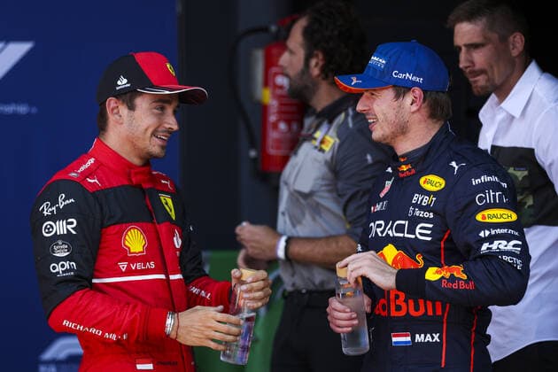 Formel 1, GP der Niederlande in Zandvoort LECLERC Charles (mco), Scuderia Ferrari F1-75, VERSTAPPEN Max (ned), Red Bull Racing RB18, portrait during the Formula 1 Heineken Dutch Grand Prix 2022, 15th round of the 2022 FIA Formula One World Championship, WM, Weltmeisterschaft from September 2 to 4, 2022 on the Zandvoort Circuit, in Netherlands, Belgium - F1 - DUTCH GRAND PRIX 2022 DPPI Panoramic 00122035_AV6_8233.JPG_