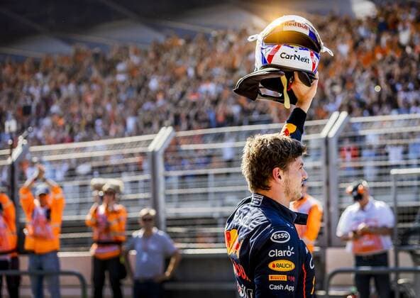 ZANDVOORT Max Verstappen Oracle Red Bull Racing after qualifying ahead of the F1 Grand Prix of the Netherlands at Circuit van Zandvoort on September 3, 2022 in Zandvoort, Netherlands REMKO DE WAAL F1 Grand Prix of The Netherlands Qualifying 2022 xVIxANPxSportx xxANPxIVx 453984384 originalFilename: 453984384.jpg