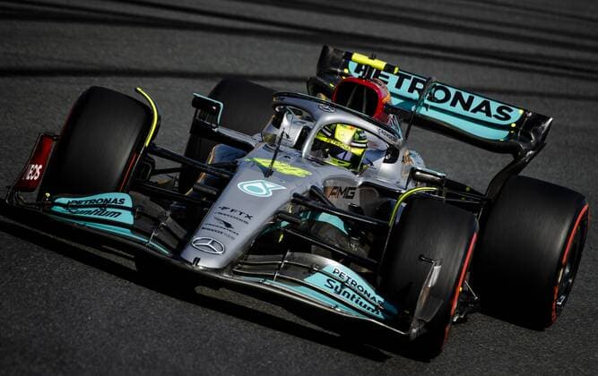 ZANDVOORT Lewis Hamilton Mercedes during qualifying ahead of the F1 Grand Prix of the Netherlands at Circuit Zandvoort on September 3, 2022 in Zandvoort, Netherlands ANP SEM VAN DER WAL F1 Grand Prix of The Netherlands Qualifying 2022 xVIxANPxSportx xxANPxIVx 453988387 originalFilename: 453988387.jpg