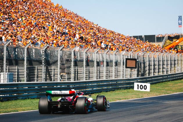 77 BOTTAS Valtteri (fin), Alfa Romeo F1 Team ORLEN C42, action during the Formula 1 Heineken Dutch Grand Prix 2022, 15th round of the 2022 FIA Formula One World Championship, WM, Weltmeisterschaft from September 2 to 4, 2022 on the Zandvoort Circuit, in Netherlands, Belgium - F1 - DUTCH GRAND PRIX 2022 DPPI Panoramic  00122035_AV6_7742