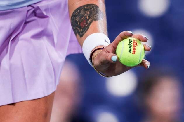 TENNIS - US Open 2022 NEW YORK CITY,NEW YORK,USA,03.SEP.22 - TENNIS - WTA, Tennis Damen Tour, US Open, Grand Slam, Flushing Meadows. Image shows a feature with the ball.  GEPAxpictures xPatrickxSteiner