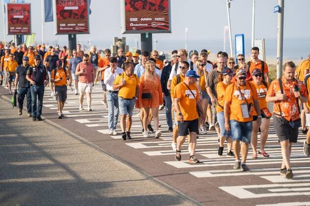 Formula 1, Dutch GP at Zandvoort, arrival of the fans