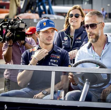 ZANDVOORT Max Verstappen Oracle Red Bull Racing arrives in the paddock ahead of the F1 Grand Prix of the Netherlands at Circuit van Zandvoort on September 4, 2022 in Zandvoort, Netherlands KOEN VAN WEEL F1 Grand Prix of The Netherlands 2022 xVIxANPxSportx xxANPxIVx 454032385 originalFilename: 454032385.jpg