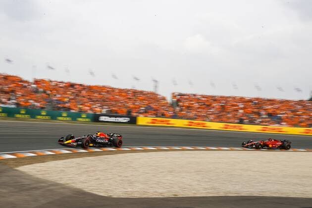 ZANDVOORT Max Verstappen Oracle Red Bull Racing , Charles Leclerc Ferrari lr during the F1 Grand Prix of the Netherlands at Circuit van Zandvoort on September 4, 2022 in Zandvoort, Netherlands ANP SEM VAN DER WAL F1 Grand Prix of The Netherlands 2022 xVIxANPxSportx xxANPxIVx 454042996 originalFilename: 454042996.jpg
