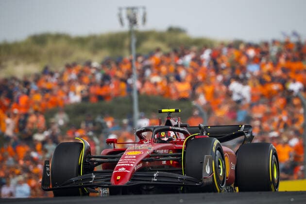 55 SAINZ Carlos (spa), Scuderia Ferrari F1-75, action during the Formula 1 Heineken Dutch Grand Prix 2022, 15th round of the 2022 FIA Formula One World Championship, WM, Weltmeisterschaft from September 2 to 4, 2022 on the Zandvoort Circuit, in Netherlands, Belgium - F1 - DUTCH GRAND PRIX 2022 - RACE DPPI Panoramic  00122036__V2_8578.JPG_