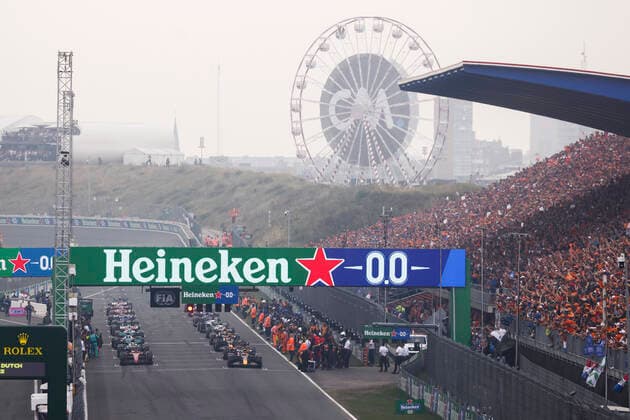 September 4, 2022, Zandvoort, Netherlands: September 4, 2022, Zandvoort, Netherlands: The Formula 1 Dutch Grand Prix race at Circuit Zandvoort on September 4, 2022 in Zandvoort, Netherlands. Zandvoort Netherlands - ZUMAz156 20220904_zip_z156_043 Copyright: xBeataxZawrzelx