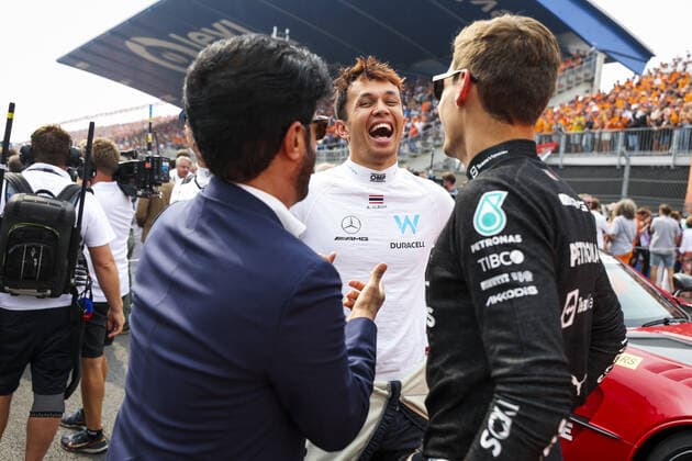 BEN SULAYEM Mohammed (uae), President of the FIA, ALBON Alexander (tha), Williams Racing FW44, RUSSELL George (gbr), Mercedes AMG F1 Team W13, portrait during the Formula 1 Heineken Dutch Grand Prix 2022, 15th round of the 2022 FIA Formula One World Championship, WM, Weltmeisterschaft from September 2 to 4, 2022 on the Zandvoort Circuit, in Netherlands, Belgium - F1 - DUTCH GRAND PRIX 2022 - RACE DPPI Panoramic 00122036_GOOD3316.JPG_