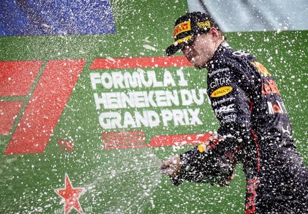 ZANDVOORT Max Verstappen Red Bull Racing wins the F1 Grand Prix of the Netherlands at Circuit Zandvoort on September 4, 2022 in Zandvoort, Netherlands ANP SEM VAN DER WAL F1 Grand Prix of The Netherlands 2022 xVIxANPxSportx xxANPxIVx 454049185 originalFilename: 454049185.jpg