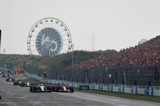 44 Lewis Hamilton GBR, Mercedes AMG Petronas F1 Team , 1 Max Verstappen NLD, Oracle Red Bull Racing , F1 Grand Prix of the Netherlands at Circuit Zandvoort on September 4, 2022 in Zandvoort, Netherlands Photo by HOCH ZWEI Zandvoort Netherlands
