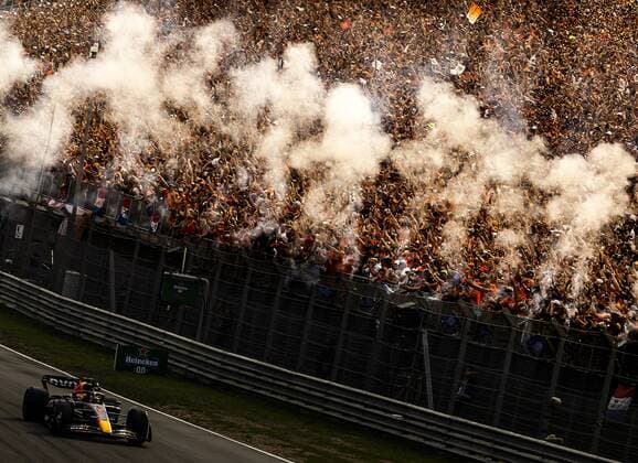 ZANDVOORT Max Verstappen Oracle Red Bull Racing crosses the finish line after winning the F1 Grand Prix of the Netherlands at Circuit van Zandvoort on September 4, 2022 in Zandvoort, Netherlands REMKO DE WAAL F1 Grand Prix of The Netherlands 2022 xVIxANPxSportx xxANPxIVx 454058325 originalFilename: 454058325.jpg