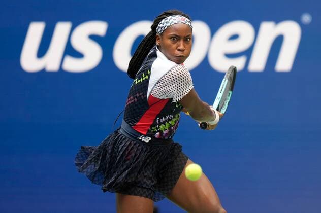 Sport Bilder des Tages Mandatory Credit: Photo by Dave Shopland Shutterstock (13361927al) Coco Gauff from USA action in 4th Round US Open Championships 2022, Day Seven, USTA National Tennis Center, Flushing Meadows, New York, USA - 04 Sep 2022 US Open Championships 2022, Day Seven, USTA National Tennis Center, Flushing Meadows, New York, USA - 04 Sep 2022 Copyright: xDavexShopland Shutterstockx 13361927al