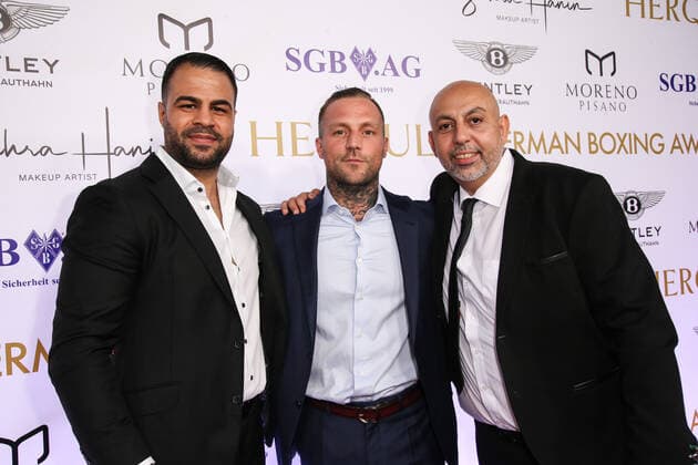 Boxing Herqul 2022 German Boxing Award, Berlin, 04 09 2022 v l Garen Mehrabian, Kontra K and Ramin Seyed Berlin Germany