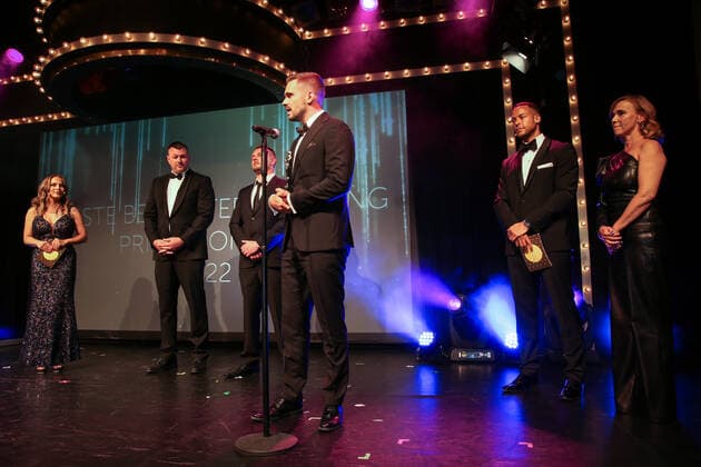 Boxing Herqul 2022 German Boxing Award, Berlin, 04 09 2022 award best reporting editorial Boxen1, Jonny Orban Berlin Germany