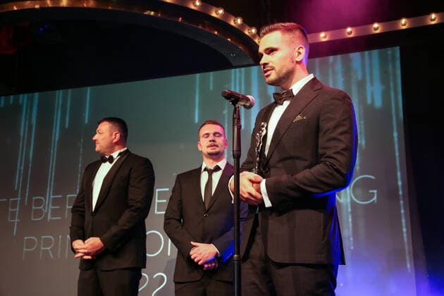 Boxing Herqul 2022 German Boxing Award, Berlin, 04 09 2022 award best reporting editorial Boxen1, Jonny Orban Berlin Germany