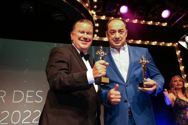 Boxing Herqul 2022 German Boxing Award, Berlin, 04 09 2022 Trainer of the Year Jörg Lubrich accepts the award for Connie Mittermeyer Trainer of the Year, Bülent Baser also Trainer of the Year Berlin Germany