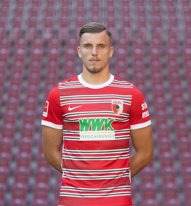 Ermedin Demirovic FC Augsburg 1 BL, Porträttermin 2022 2023,