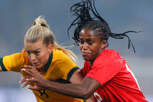 Nichelle Prince of Canada battles with Charlotte Grant of Matildas during the Women s Friendly match between CommBank Matildas (Australia Women) and Canada Women at Allianz Stadium, Sydney, Australia on 6 September 2022. Copyright: xPeterxDovganx 33080005