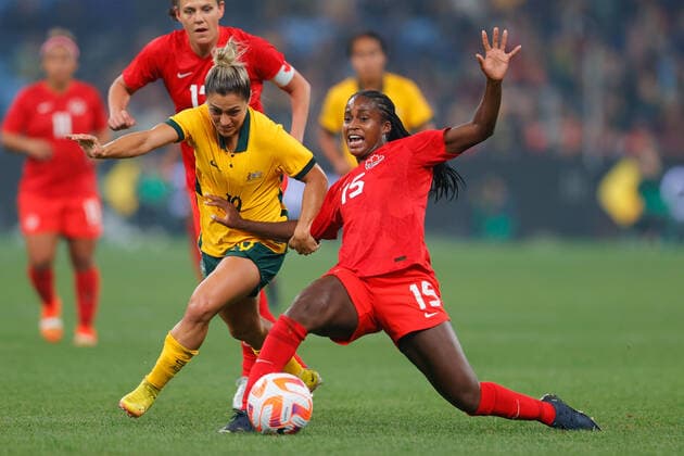 Katrina Gorry of Matildas and Nichelle Prince of Canada fight for the ball during the Women s Friendly match between CommBank Matildas (Australia Women) and Canada Women at Allianz Stadium, Sydney, Australia on 6 September 2022. Copyright: xPeterxDovganx 33080017