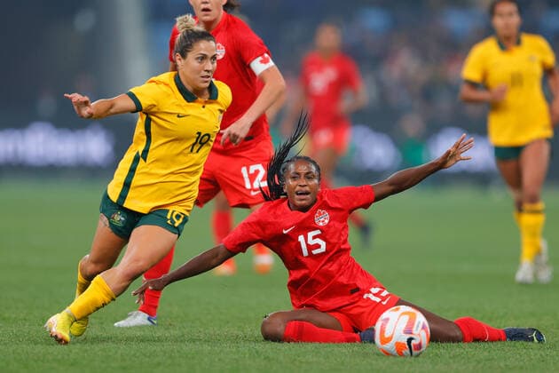 Katrina Gorry of Matildas and Nichelle Prince of Canada fight for the ball during the Women s Friendly match between CommBank Matildas (Australia Women) and Canada Women at Allianz Stadium, Sydney, Australia on 6 September 2022. Copyright: xPeterxDovganx 33080021