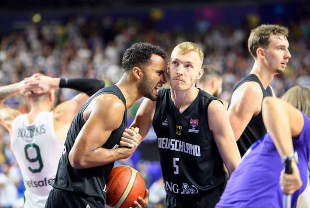 v l Johannes THIEMANN GER , Niels GIFFEY GER Emotional, jubilation Lithuania LTU Germany GER 109 107 n V , preliminary round group B, on 04 09 2022 in Cologne Basketball European Championship EuroBasket 2022 in Germany, from 01 09 18 09 2022 Â